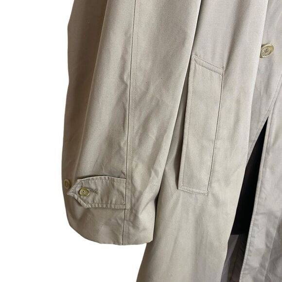 London Fog Towne 46R Khaki trench coat w/ removable fleece lining - Picture 5 of 9